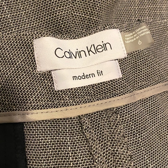 Dress pants - Picture 2 of 2